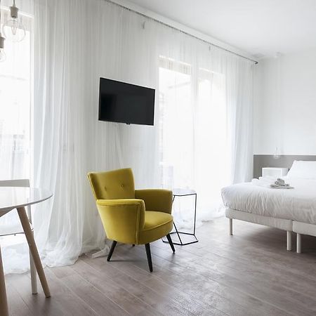 Apartamento Italianway-Poma Milán Exterior foto