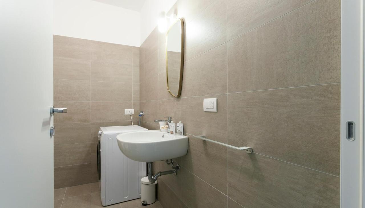 Apartamento Italianway-Poma Milán Exterior foto